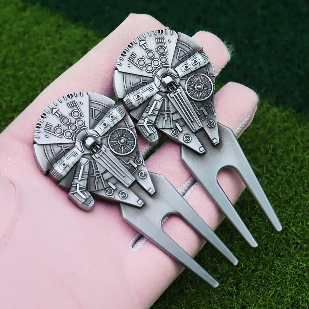 Golf Accessories Spacecraft Golf Green Fork Zinc Alloy Magnetic Divot Fork Multifunctional Portable Golf Ball Marker Golf Club