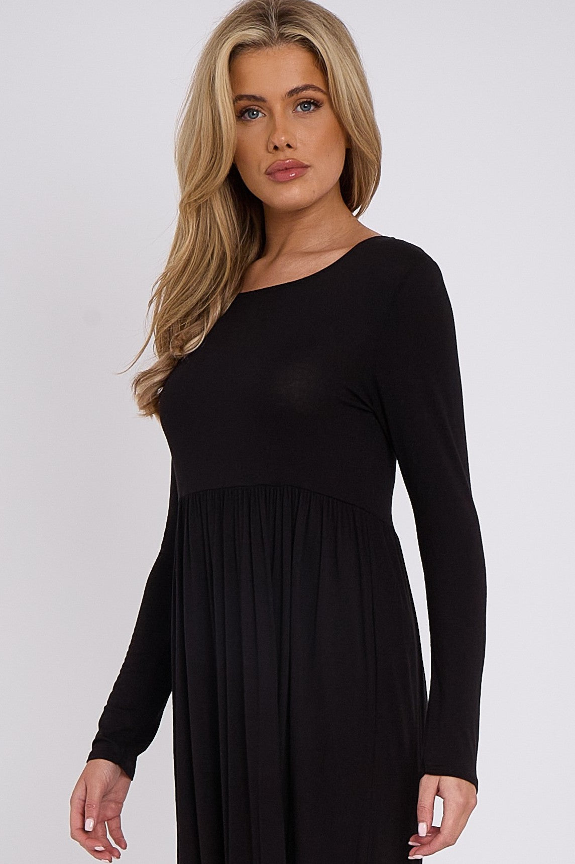Black Long Sleeve Gathered Waist Dress-3