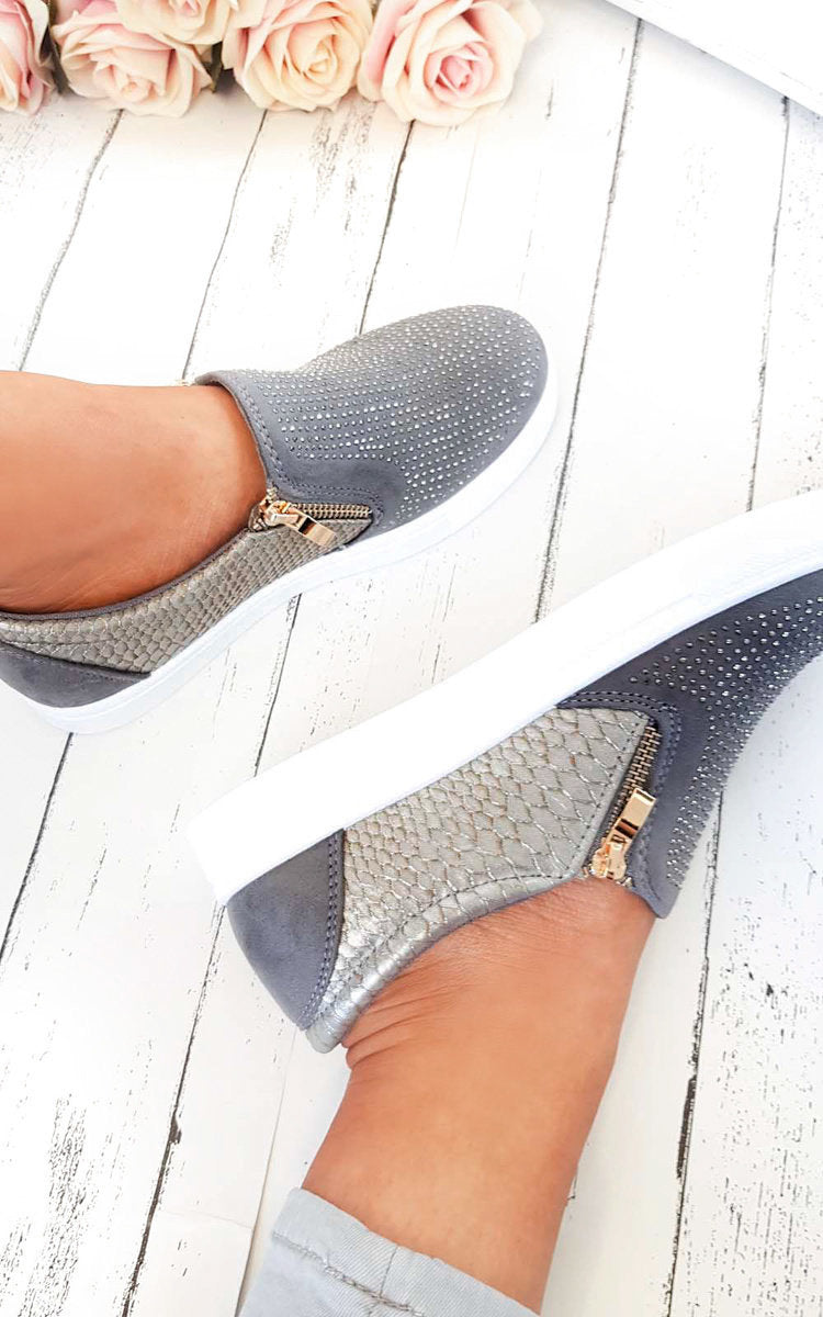 ikrush-leah-slip-on-embellished-trainers-1558456657ikrush-leah-slip-on-embellished-trainers-15248404331-50.jpg
