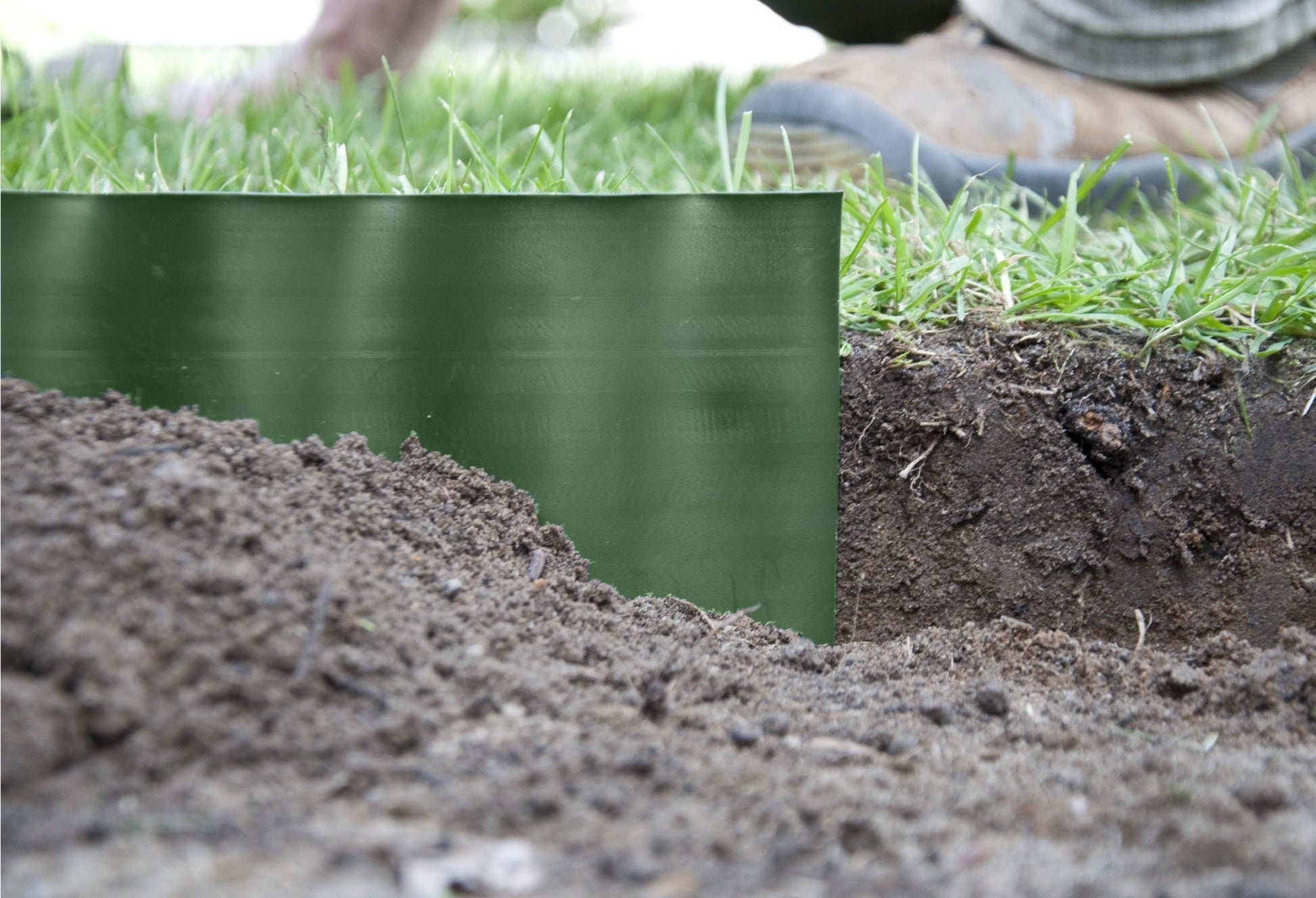 Wavy Plastic Garden Lawn Edging, H=20CM, L=9M, Green-1